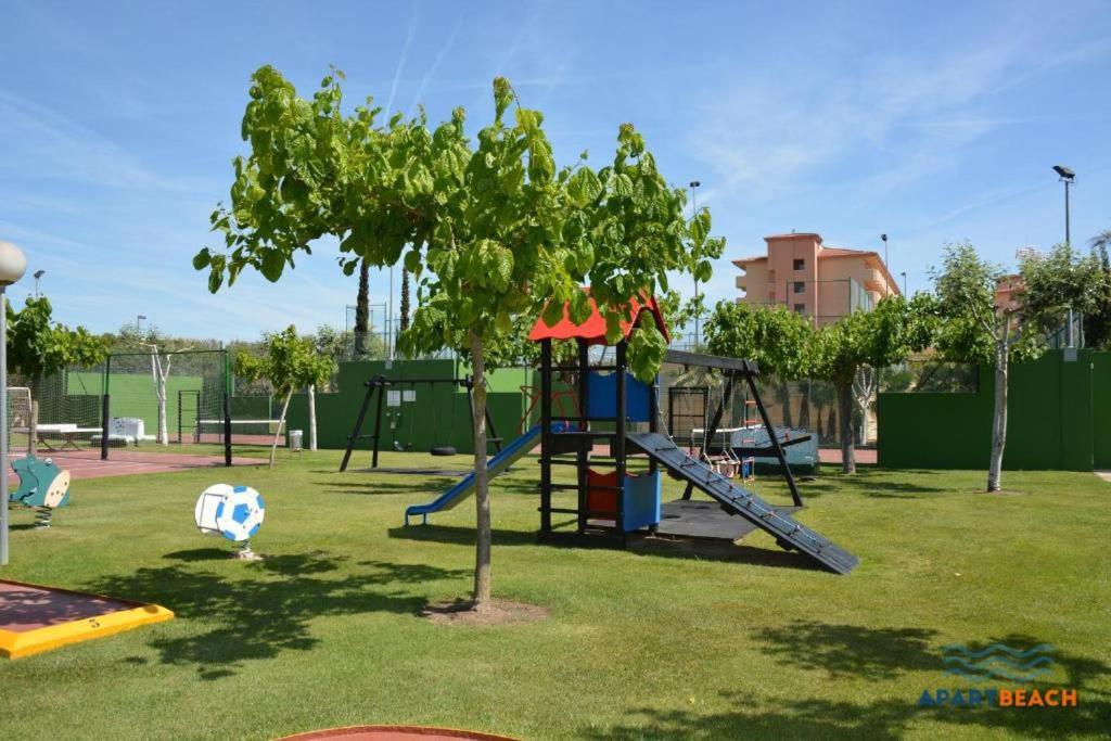 Apartbeach Los Juncos Residencial Piscinas Y Petanca La Pineda Exterior foto